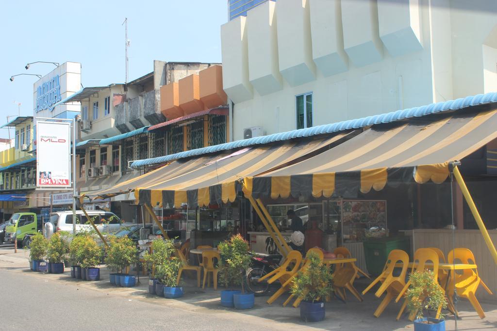 Biz Hotel Batam Nagoya Exterior photo