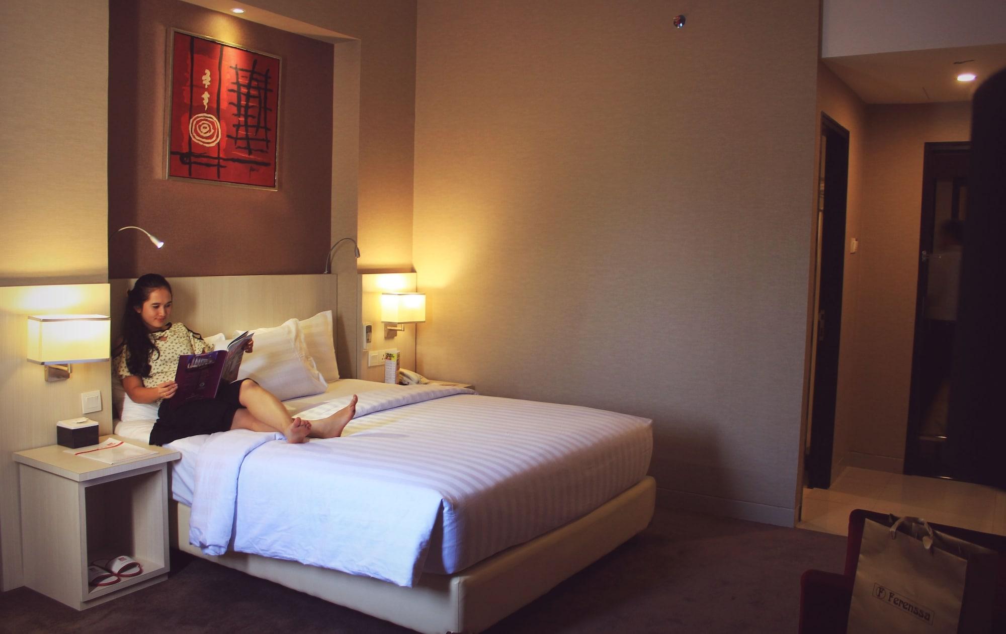 Biz Hotel Batam Nagoya Exterior photo