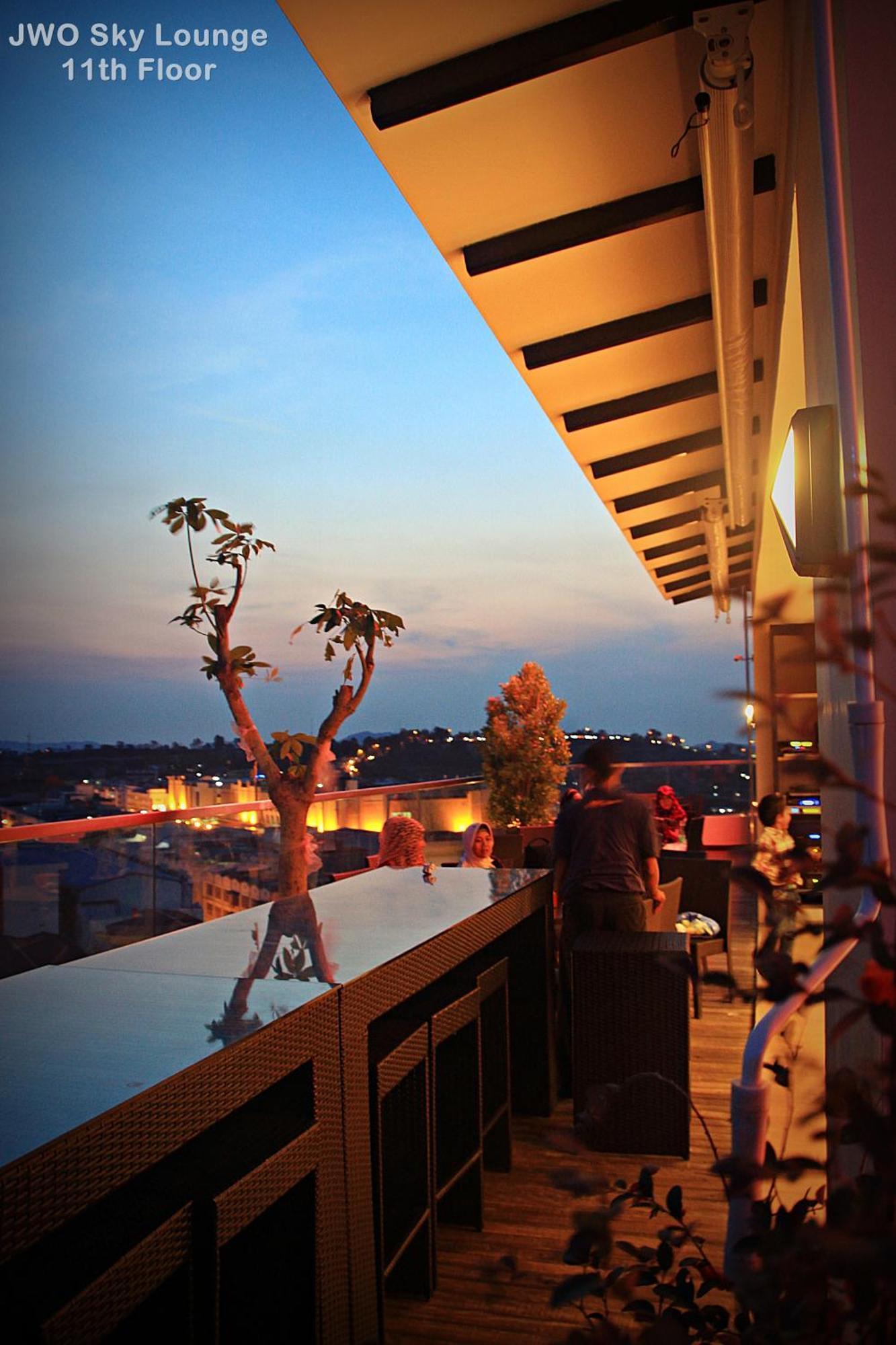 Biz Hotel Batam Nagoya Exterior photo
