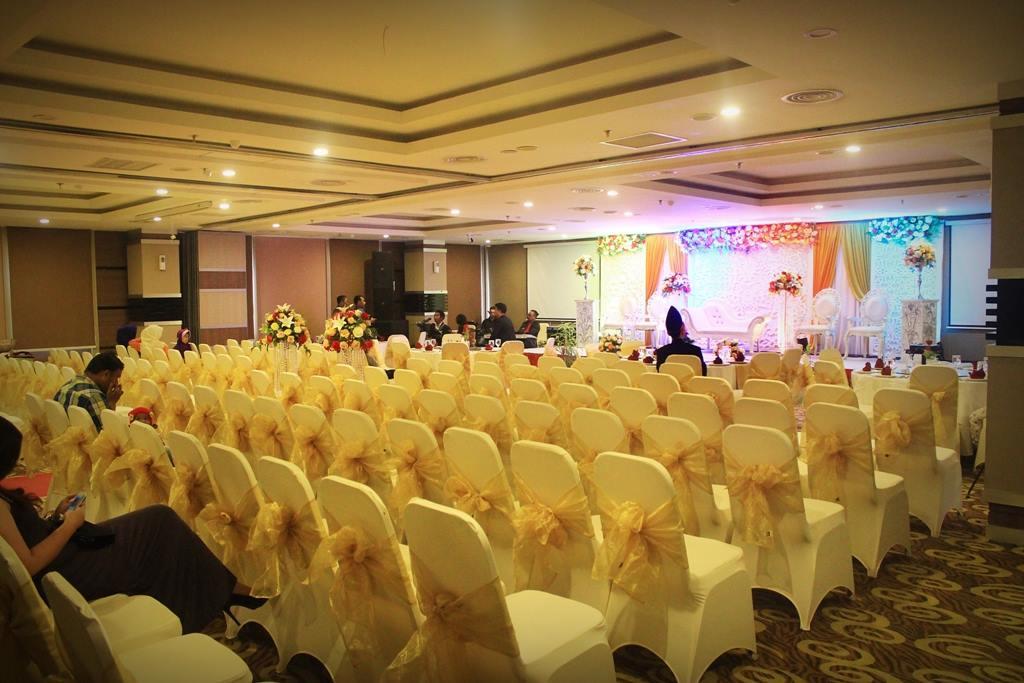 Biz Hotel Batam Nagoya Exterior photo