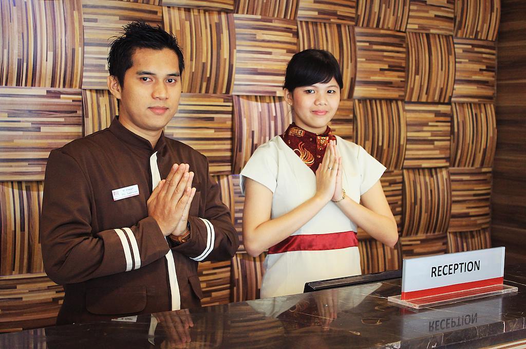 Biz Hotel Batam Nagoya Exterior photo